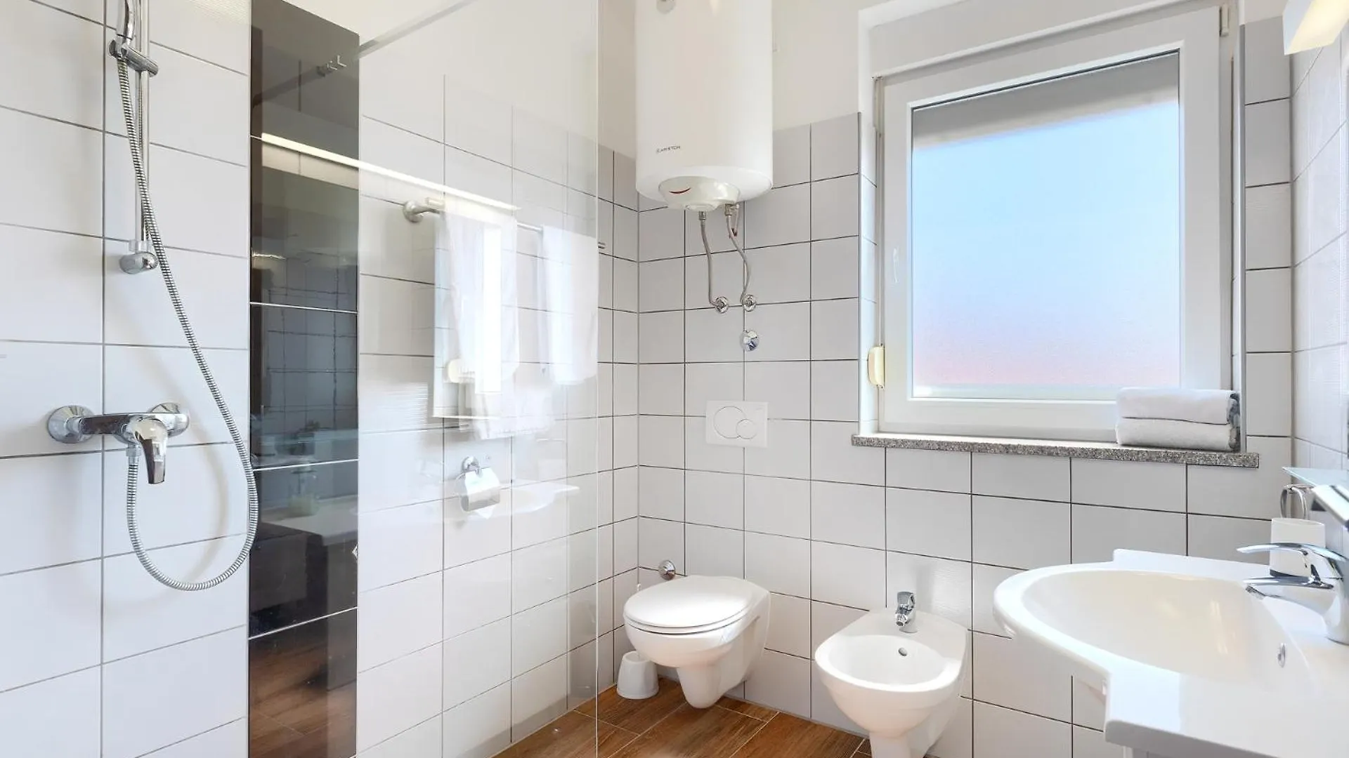 Villa Lara I Liznjan Holiday home